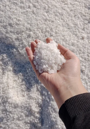 High-purity global industrial and commercial rock salt crystals for large-scale supply