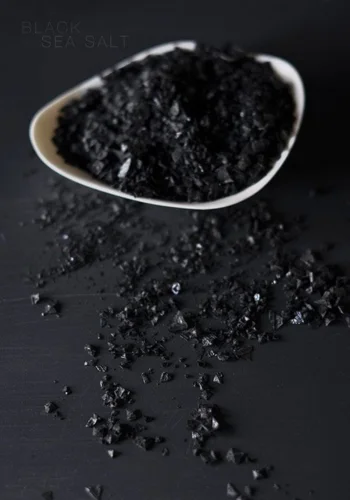 black edible salts