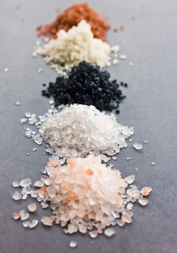 Edible Himalayan pink salt packed in bulk industrial bags by Savera Salts Pakistan